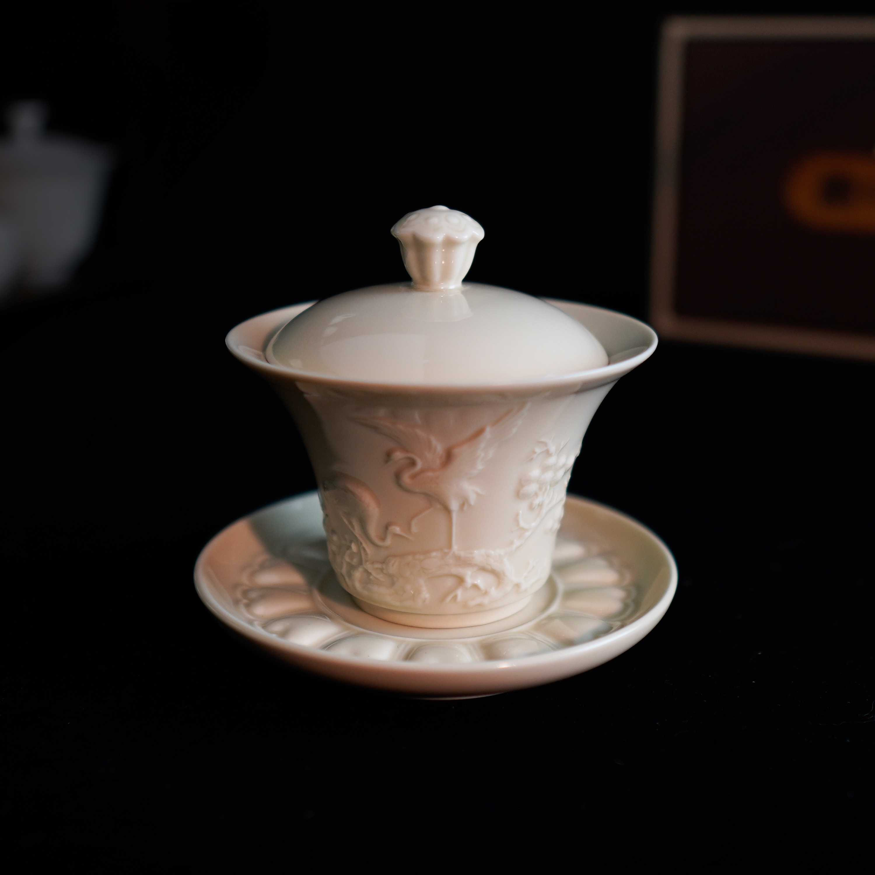 匠心獨(dú)具——大師款松鶴蓋碗(圖1) 1.jpg