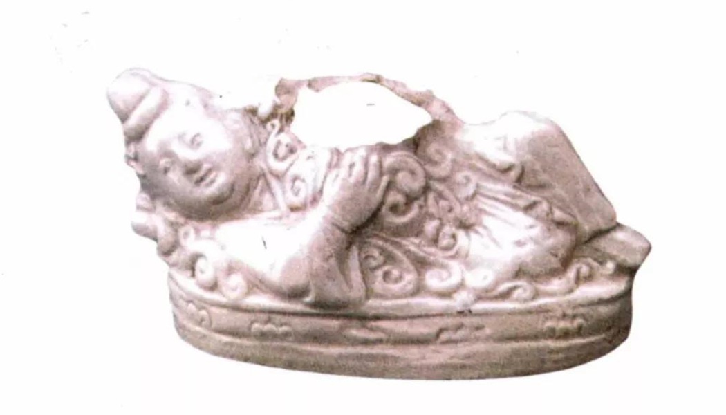 北宋定窯侍女枕，收藏在定州博物院